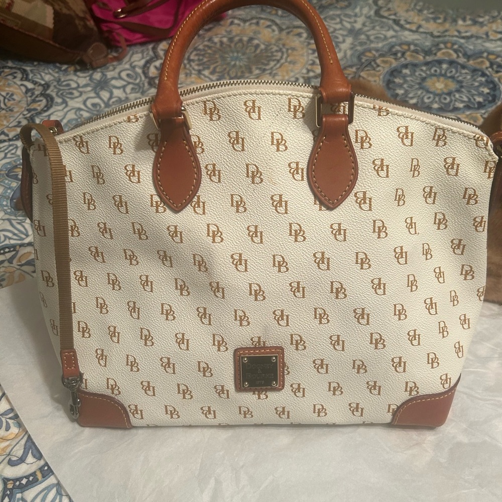 Dooney & Bourke Vibrant Tan and White Bag